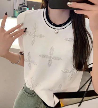 White Knit Short Sleeve Top with Small Fragrance (One Piece)